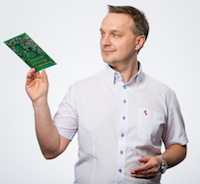 Piotr About